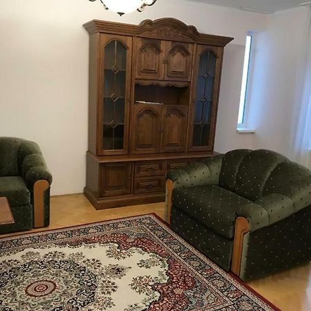 Gabor Pal 1 Apartman 2 Szoba Dunafoldvar Exteriör bild