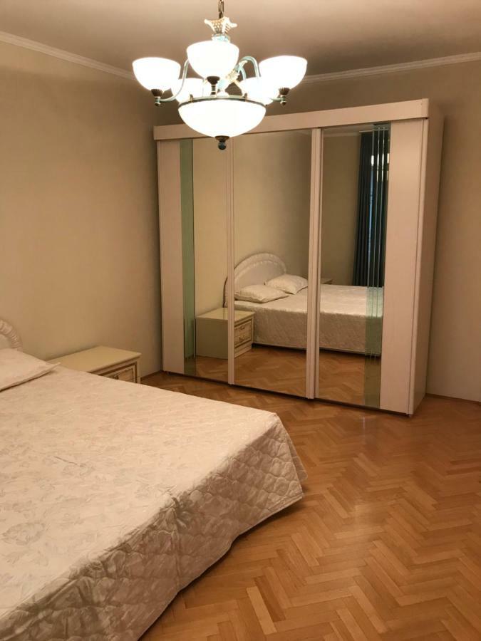 Gabor Pal 1 Apartman 2 Szoba Dunafoldvar Exteriör bild