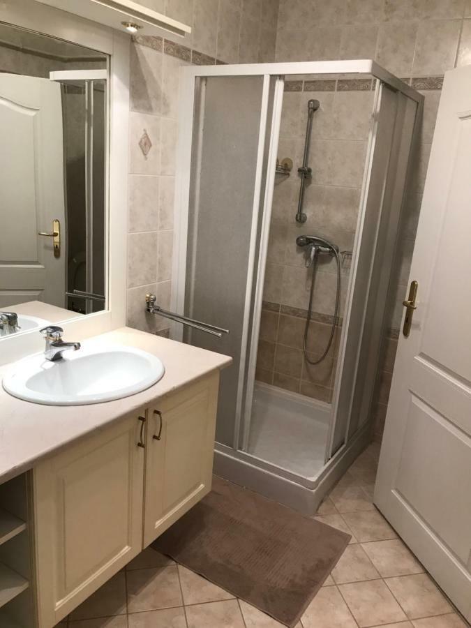 Gabor Pal 1 Apartman 2 Szoba Dunafoldvar Exteriör bild